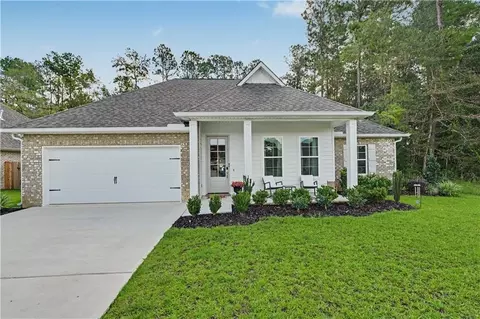 Exterior - 72656 Robindale Dr, Covington, LA 70435 photo 7 of 9