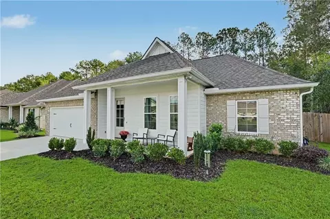 Exterior - 72656 Robindale Dr, Covington, LA 70435 photo 2 of 9