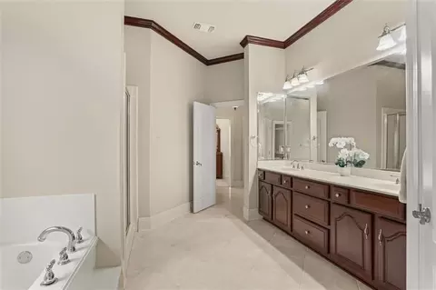 Bath - 80 Inlet Dr, Slidell, LA 70458 photo 2 of 4