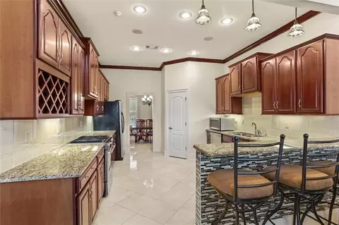 Kitchen - 80 Inlet Dr, Slidell, LA 70458 photo 2 of 2