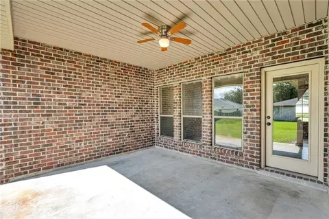 Exterior - 111 Saint Anthony St, Luling, LA 70070 photo 3 of 6