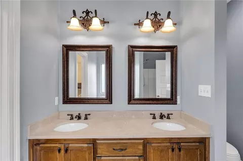 Bath - 111 Saint Anthony St, Luling, LA 70070 photo 2 of 5
