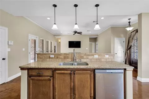 Entry Way - 111 Saint Anthony St, Luling, LA 70070 photo 3 of 3