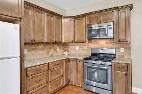 Kitchen - 111 Saint Anthony St, Luling, LA 70070 photo 2 of 2