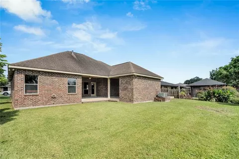 Exterior - 111 Saint Anthony St, Luling, LA 70070 photo 6 of 6