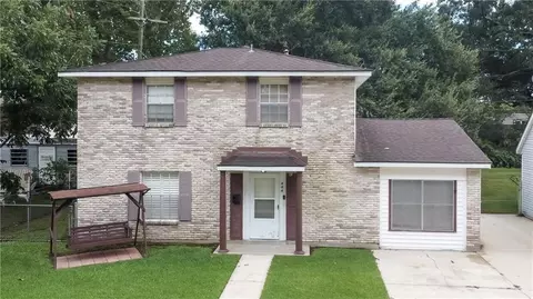 444 Belle Alliance Dr, Laplace, LA 70068