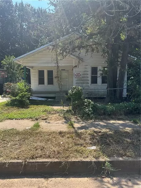 2037 Levin St, Alexandria, LA 71301
