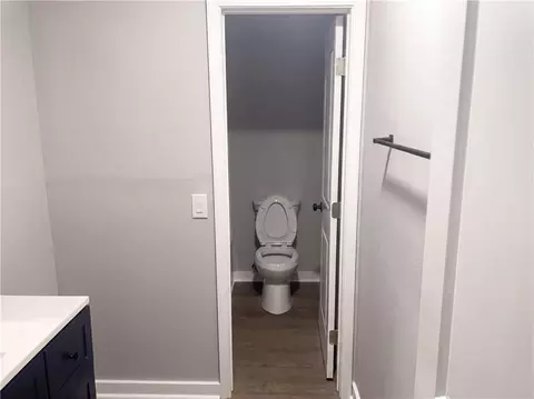 Bath - 1433 Sunset Dr, Slidell, LA 70460 photo 3 of 4