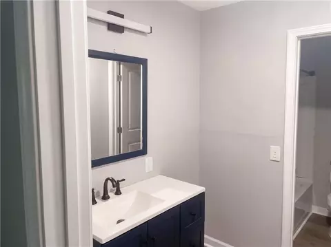 Bath - 1433 Sunset Dr, Slidell, LA 70460 photo 4 of 4