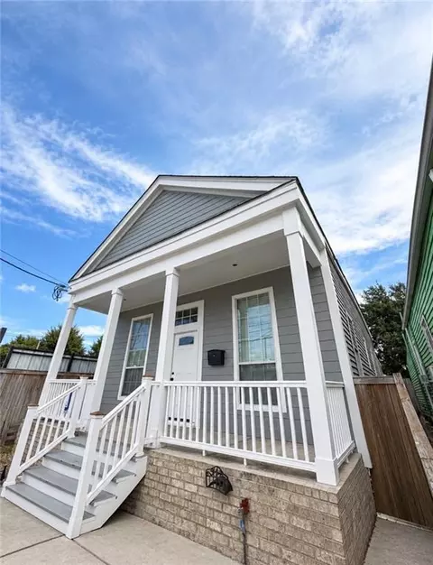 2929 Amelia St, New Orleans, LA 70115