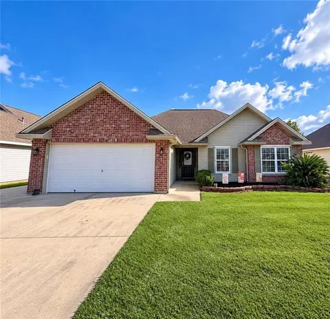 322 Galvez Ln, Houma, LA 70363