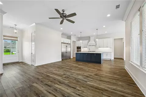 Entry Way - 200 Hidden Creek Blvd, Covington, LA 70433 photo 2 of 3