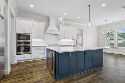 Kitchen - 200 Hidden Creek Blvd, Covington, LA 70433 photo 3 of 3