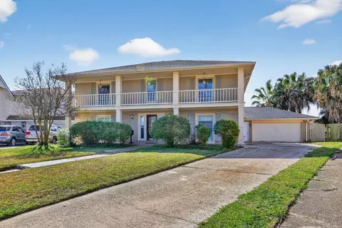 3949 Mimosa Dr, New Orleans, LA 70131