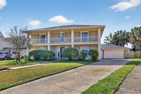 3949 Mimosa Dr, New Orleans, LA 70131