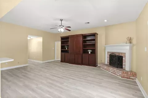 Living - 503 Monsanto Ave, Luling, LA 70070 photo 5 of 7