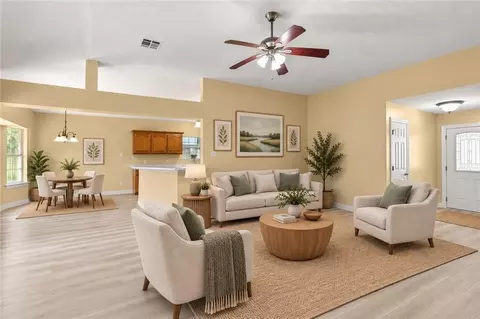 Living - 503 Monsanto Ave, Luling, LA 70070 photo 3 of 7