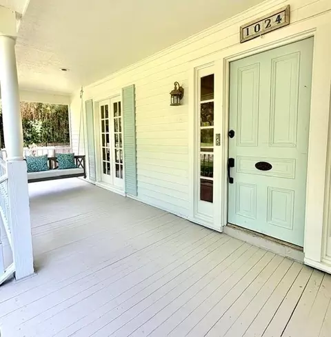 Exterior - 1024 S Filmore St, Covington, LA 70433 photo 3 of 5