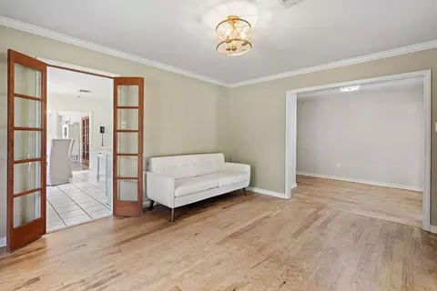 Living - 1024 S Filmore St, Covington, LA 70433 photo 1 of 2
