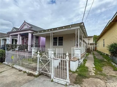 2633 Governor Nicholls St, New Orleans, LA 70119