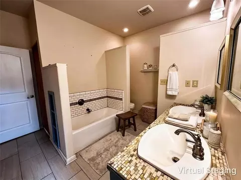 Bath - 2596 4th St, Slidell, LA 70458 photo 2 of 3
