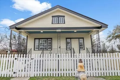 703 Leboeuf St, New Orleans, LA 70114