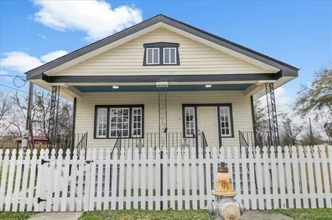 703 Leboeuf St, New Orleans, LA 70114
