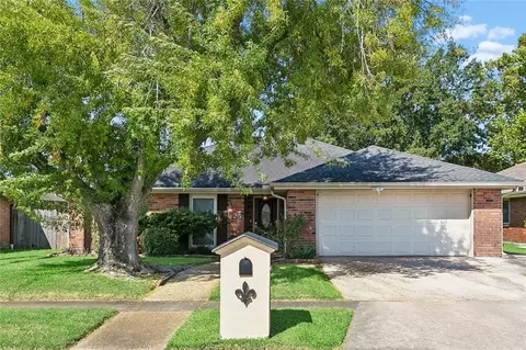Exterior - 25 Normandy Dr, Kenner, LA 70065 photo 2 of 6