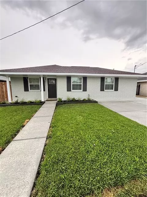 7441 Hansbrough Ave, New Orleans, LA 70127