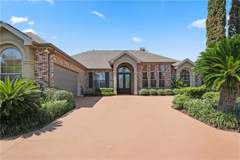 Exterior - 257 E Augusta Ln, Slidell, LA 70458 photo 7 of 13