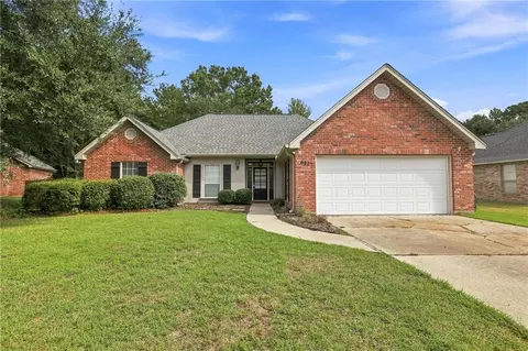 621 Piney Ridge Cir, Madisonville, LA 70447