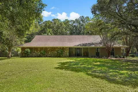 1740 Goodyear Dr, Bogalusa, LA 70427