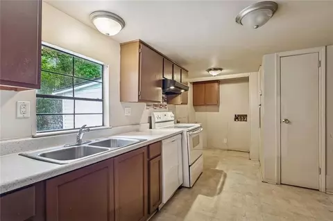 Kitchen - 26232 Tranquility Trl, Lacombe, LA 70445 photo 2 of 2