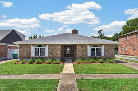 3912 N Turnbull Dr, Metairie, LA 70002