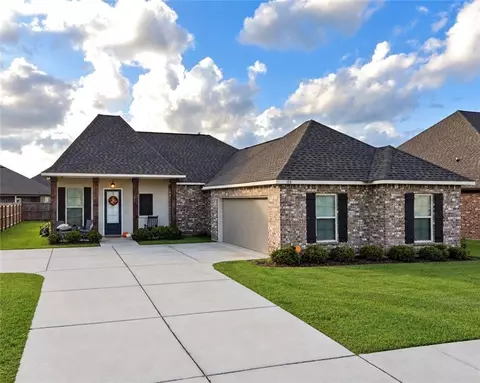 133 Kingswood Ave, Thibodaux, LA 70301
