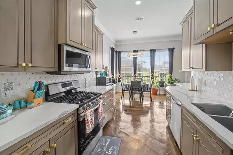 Kitchen - 23 Inlet Dr, Slidell, LA 70458 photo 1 of 2