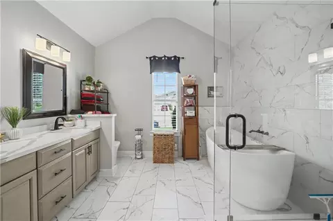 Bath - 23 Inlet Dr, Slidell, LA 70458 photo 1 of 5