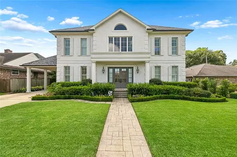 9608 Wildwood Dr, River Ridge, LA 70123
