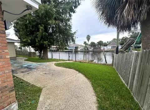 4434 Francesco Rd, New Orleans, LA 70129