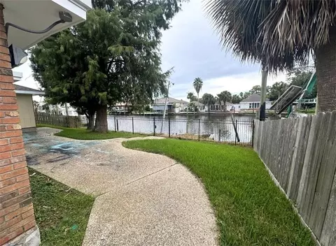 4434 Francesco Rd, New Orleans, LA 70129