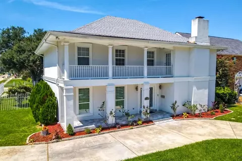 4400 Cleary Ave, Metairie, LA 70002