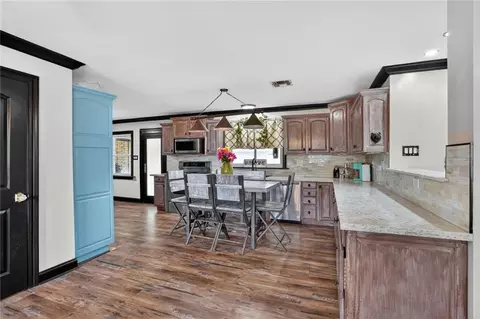 Kitchen - 45 E Carmack Dr, Chalmette, LA 70043 photo 1 of 3