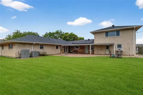 Exterior - 45 E Carmack Dr, Chalmette, LA 70043 photo 5 of 5