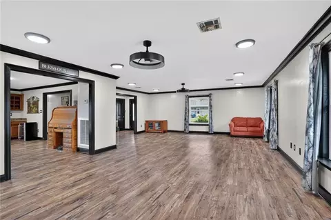 Living - 45 E Carmack Dr, Chalmette, LA 70043 photo 2 of 3