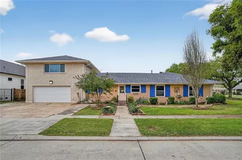 Exterior - 45 E Carmack Dr, Chalmette, LA 70043 photo 2 of 5