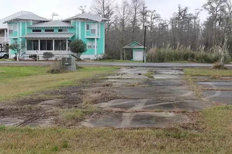 Riverscape Drive, Springfield, LA 70462 photo 4