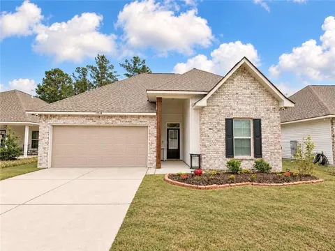 11268 Clover Knoll Drive Dr, Covington, LA 70433