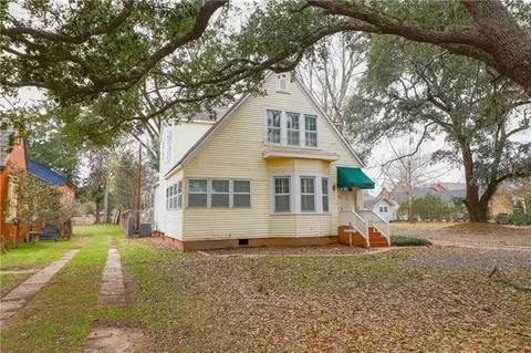 300 Williams Ave, Natchitoches, LA 71457