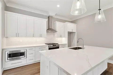 Kitchen - 72701 Robindale Dr, Covington, LA 70435 photo 1 of 1