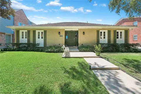 174 Country Club Dr, New Orleans, LA 70124